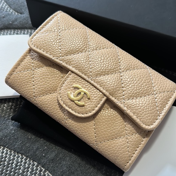 Chanel card flap wallet - Picture 4 of 8